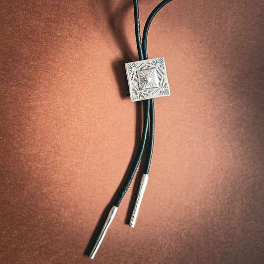 SQUARE CONCHO ~ BOLO